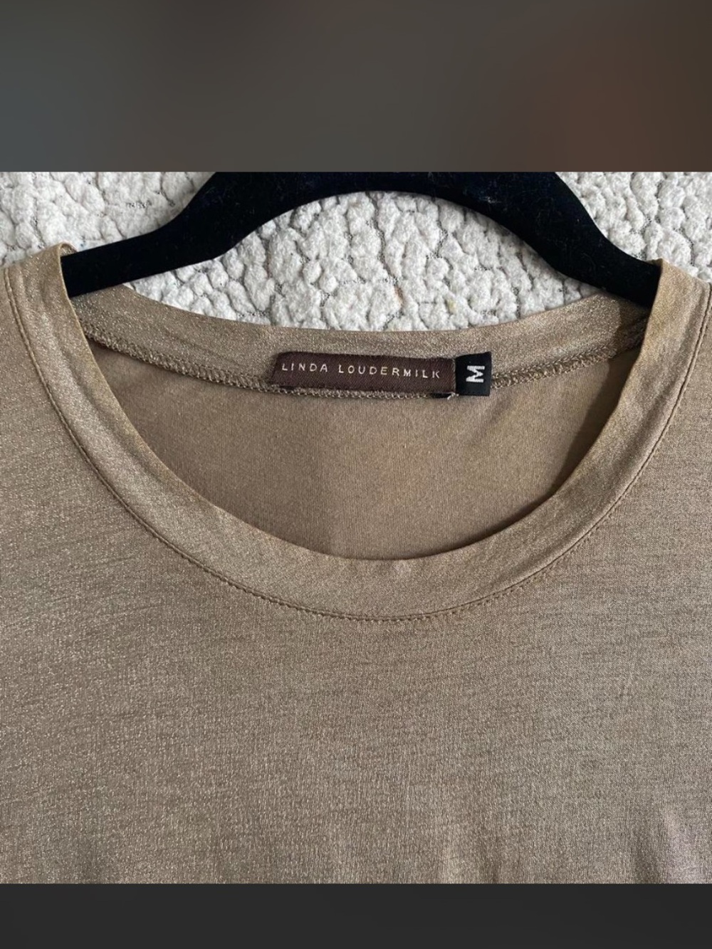 Linda Loudermilk Metallic Gold Short Sleeve Crew Tee - Picture 5 of 7